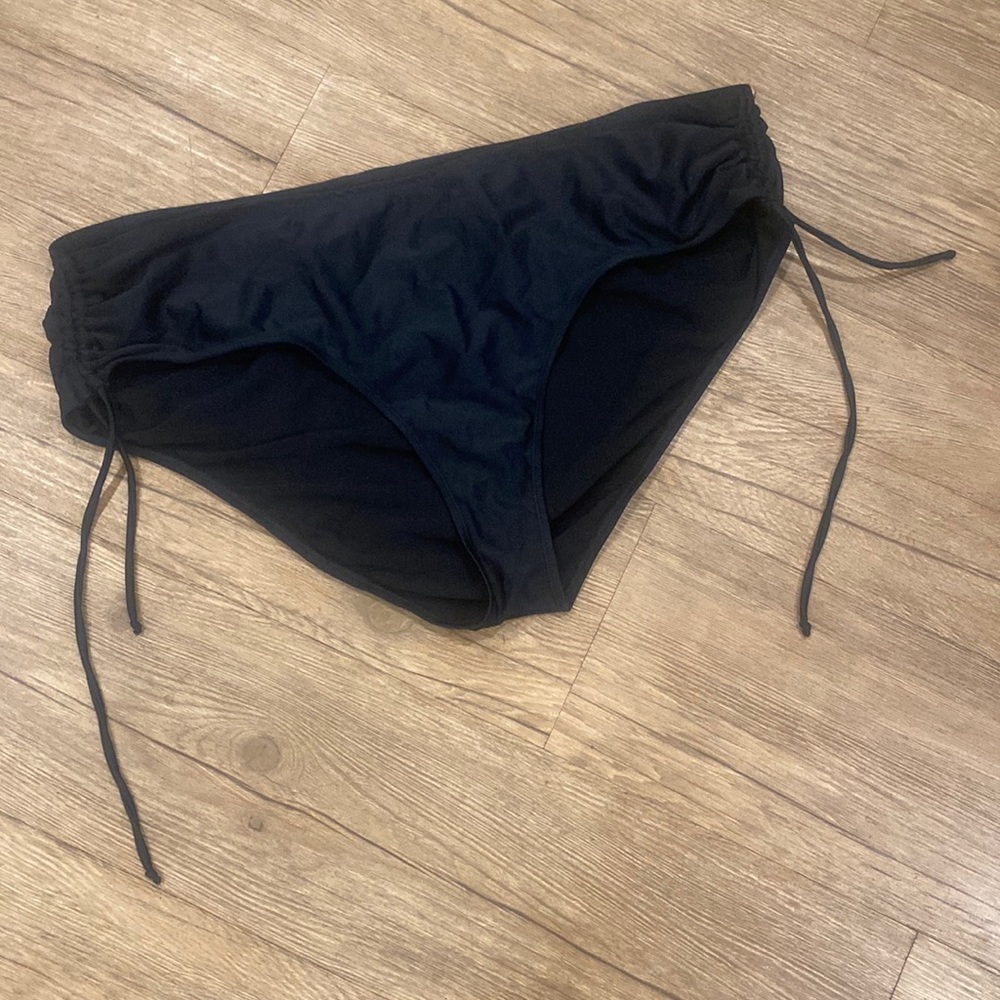 Torrid size 3 bikini bottoms